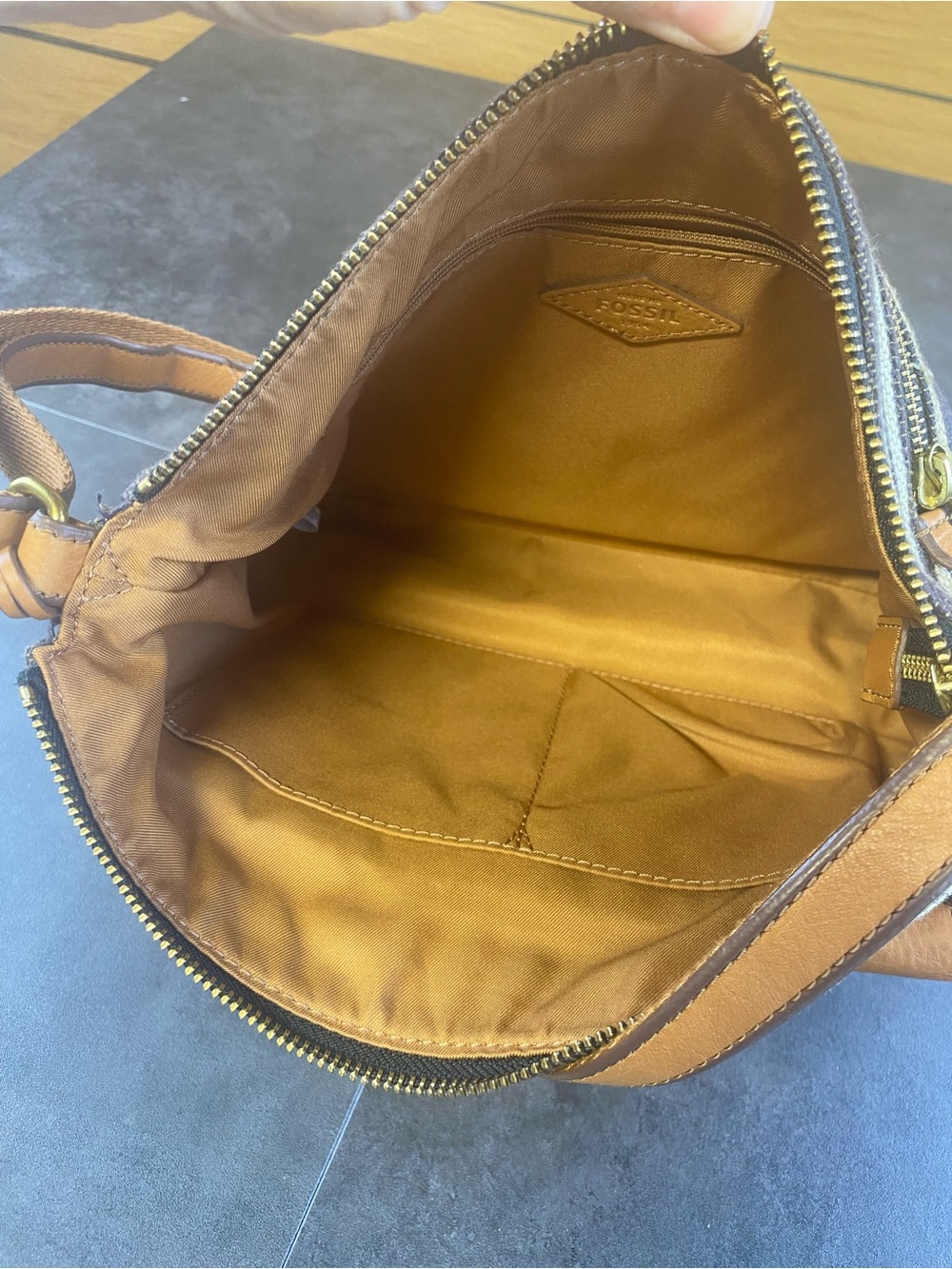 Fossil Kinley Bohemian Brown & BlueGrey Striped Canvas Crossbody Bag w/key charm - Picture 9 of 9